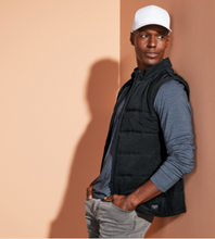 Load image into Gallery viewer, TravisMathew Cold Bay Vest for Men and Women